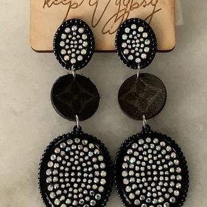 GORGEOUS three tier statement piece earrings!,